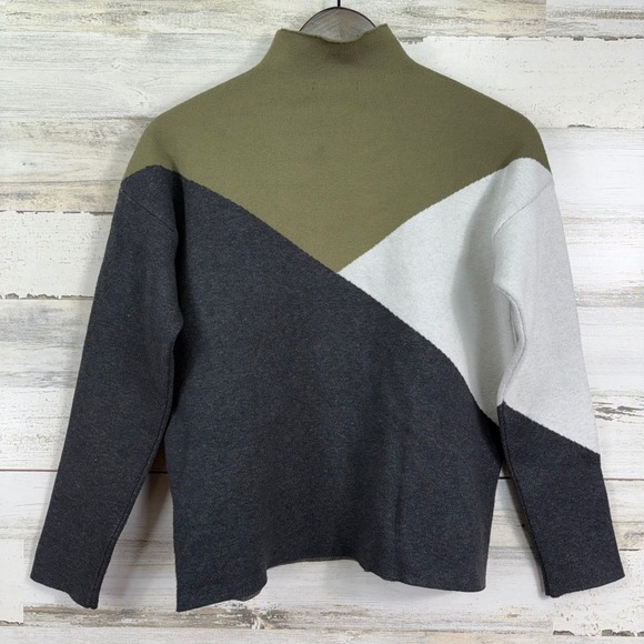 Tahari Colorblock Mock Neck Sweater Olive Gray White Long Sleeve Womens M - Picture 2 of 9